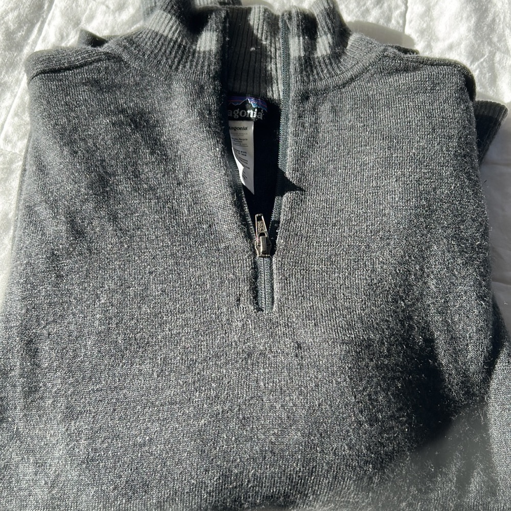 Patagonia 100% Merino Wool - 1/4 zip Sweater - Size L - Picture 2 of 7